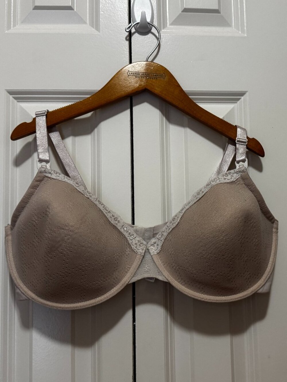 Gilligan O'Malley Nursing Bra 40DDD Nude Lace Underwire Full Coverage